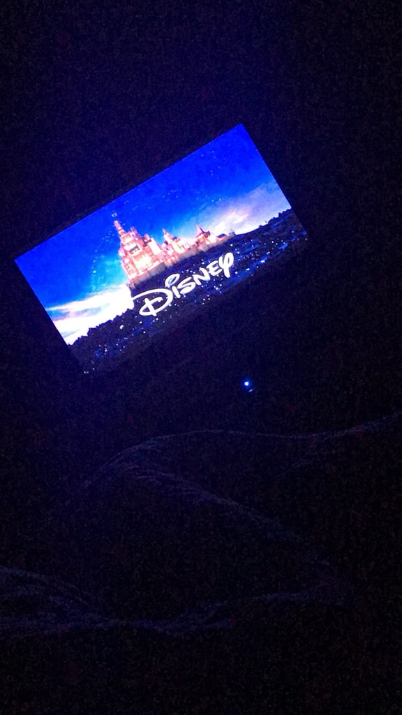 zegerIg's tweet photo. Mi sábado 🛌😴💕 #masjuiciosaquerecienpillado #nadiequieresalirconmigo #misamigosdicenquesoyaburrida #cuandodejesdeserreinasalimos #4EA https://t.co/ZdkxrCPSVc