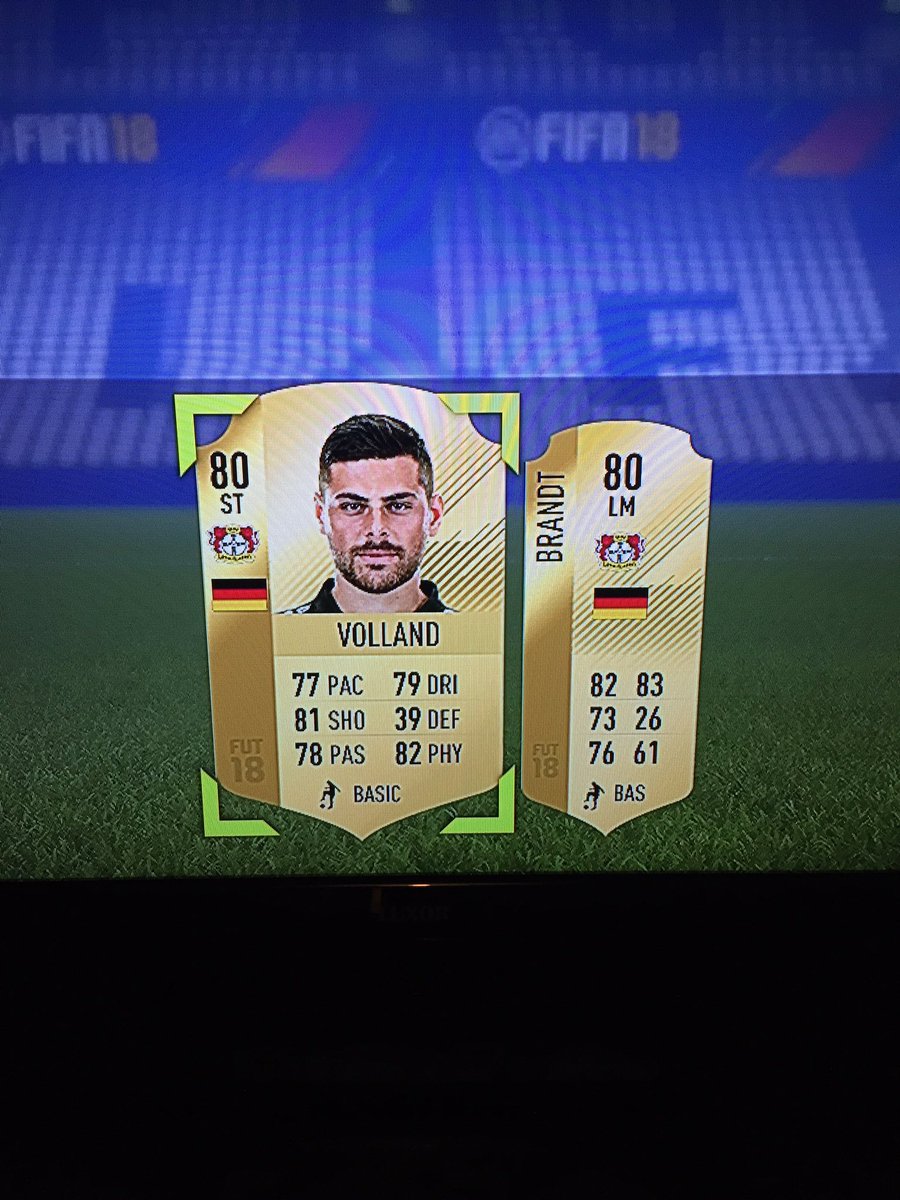 KJS_1991's tweet photo. @CapgunTom the perfect 2 player pack #FifaBingo https://t.co/H3bOHOi07u