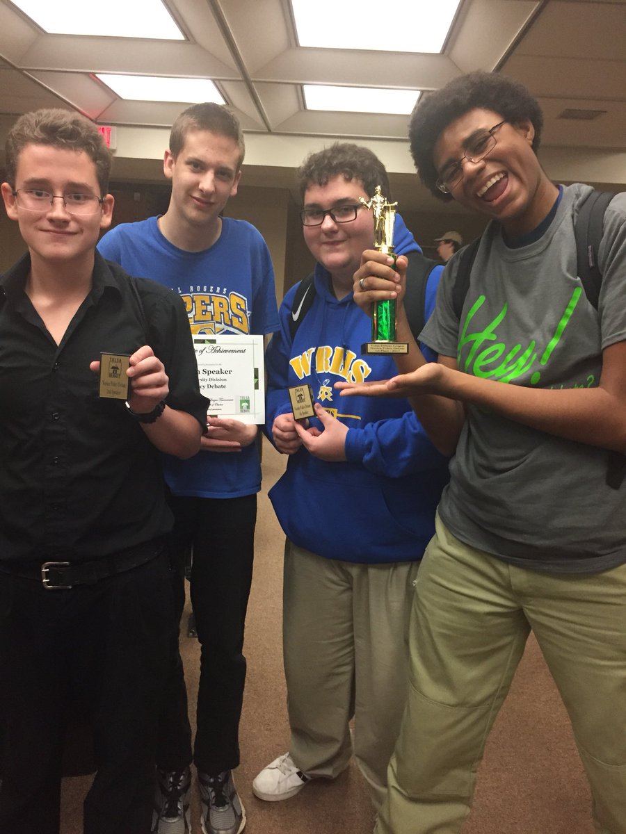 jenjoe35's tweet photo. 1st place Debate Will Rogers!!!!. #whoop #willrogersdebate #willonthehill #tpssuccess @KendraBramlett @staceyvinson19 @nikkidennis1 https://t.co/sjlwjdmAo5