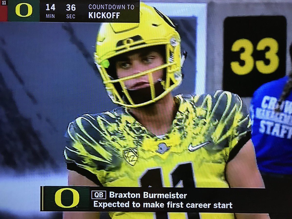 darrenrovell's tweet image. BREAKING: Oregon &amp;amp; Nike have finally run out of good uniform ideas.