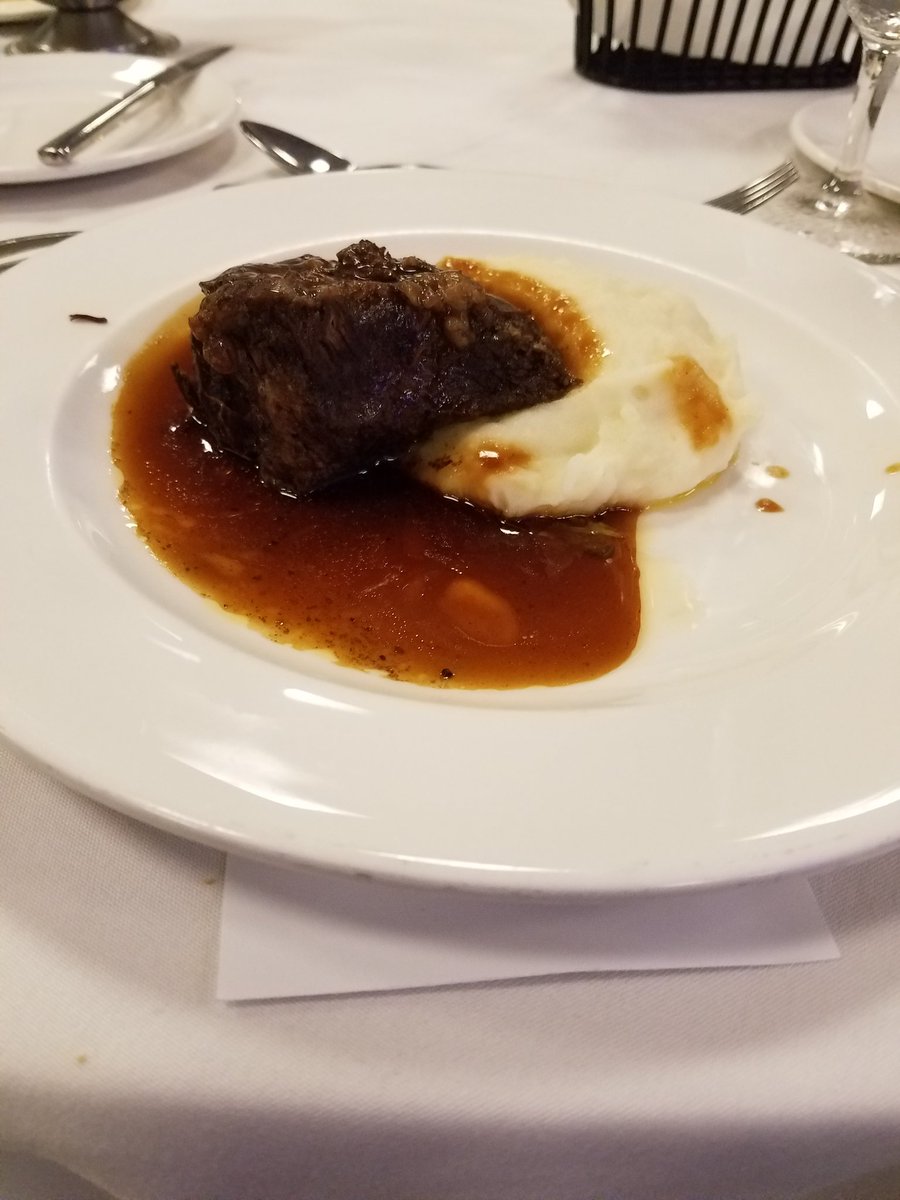 All_ADREAM_MAC's tweet photo. They have us eating good again lol #CU2MIP2017 https://t.co/62QbCQnAEP