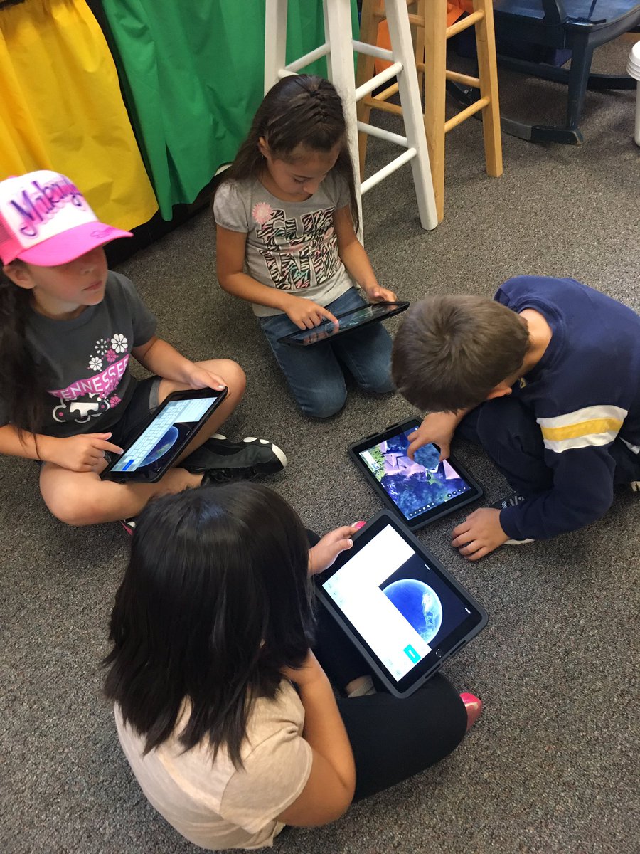 maestra317's tweet image. 1st grade Ss exploring the neighborhood  #googleearth #drone #explorersweek @ccsd93 @ECJSchool @EJPrincipalD93 @ElsieJohnsonIC