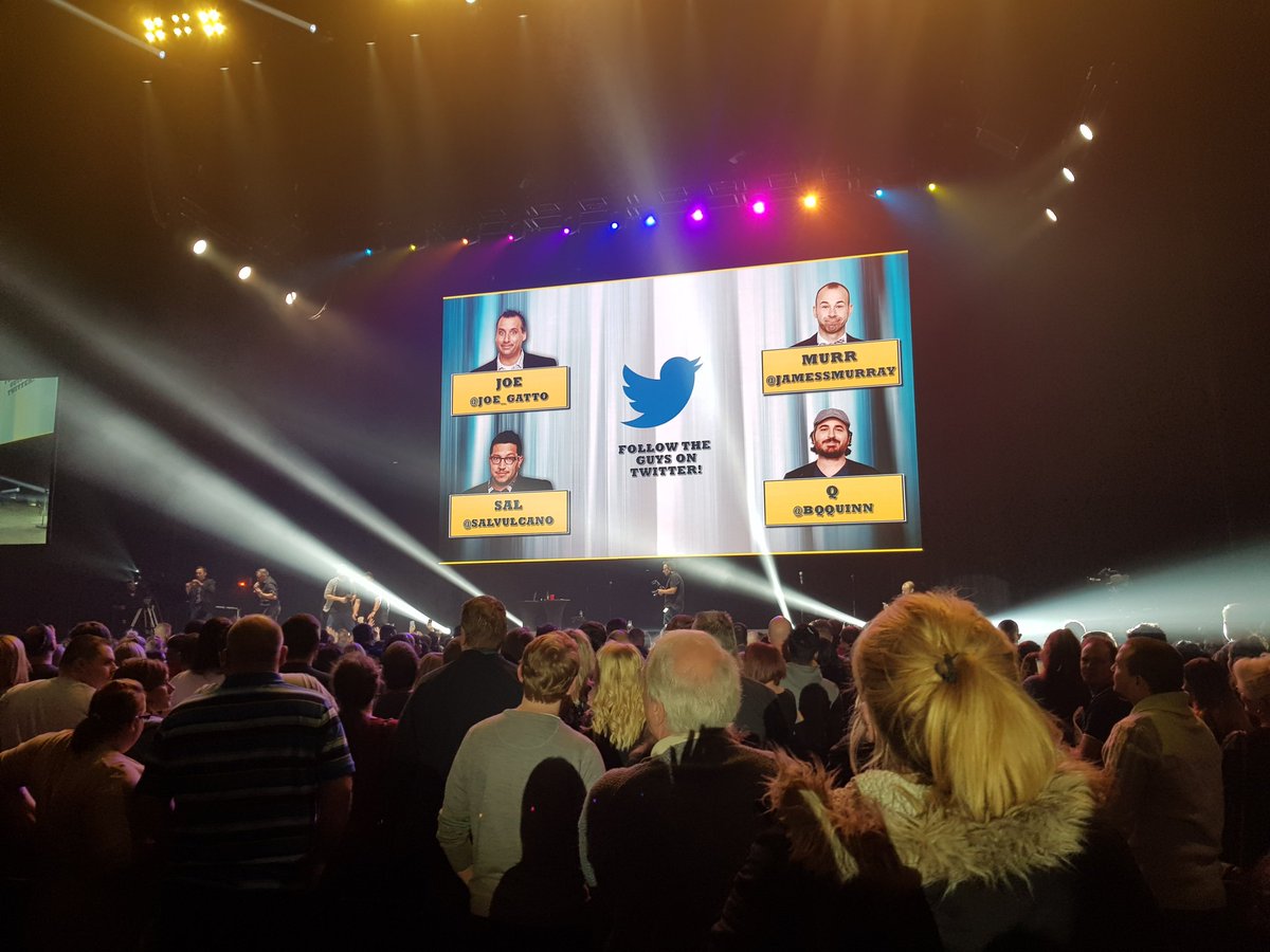 LauraAnnLong94's tweet photo. Didn't find Larry but had a brill time at Impractical Jokers in Sheffield! @truTVjokers  @SalVulcano @Joe_Gatto @jamessmurray @BQQuinn https://t.co/Xq7TX80imy
