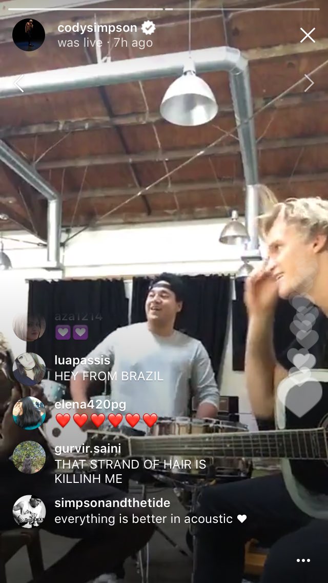 eckarys's tweet photo. @CodySimpson is literally talented from HAIR to toe 😂

#WaveOneEP https://t.co/pRmH9XXwc7