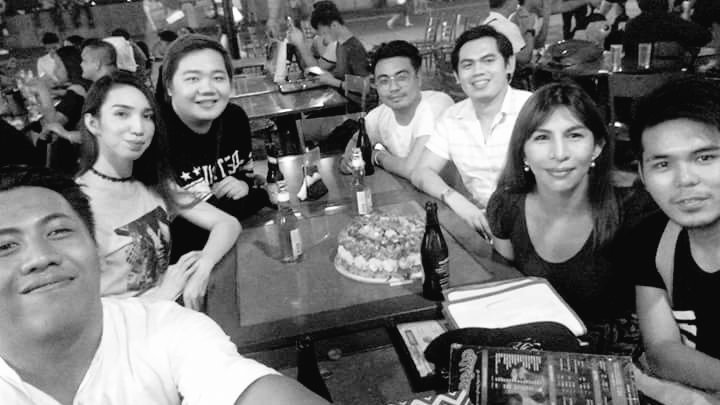 bubbakeitrick's tweet photo. They're the people who made the hefty work become light and handy in our toxic account.
Happy pill? Blister pack, perhaps.
#COMCASTcentral https://t.co/xuTmn51MV8