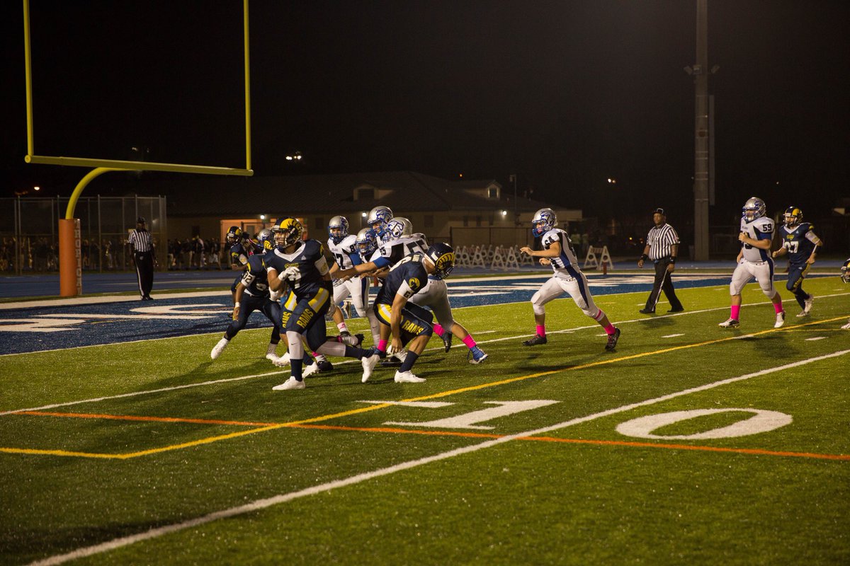 braddocktv's tweet image. friday night lights 💙🐶🏈