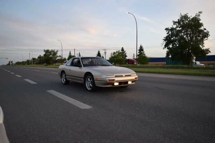 PhotographerSue's tweet image. STOLEN CAR
1990 Nissan 240SX Coupe
Beige/Tan/Cream 
Licens #: BNM-8075
E-mail: sam_fajardo@hotmail.com
Text: 403-690-7838 #YYC #CALGARY