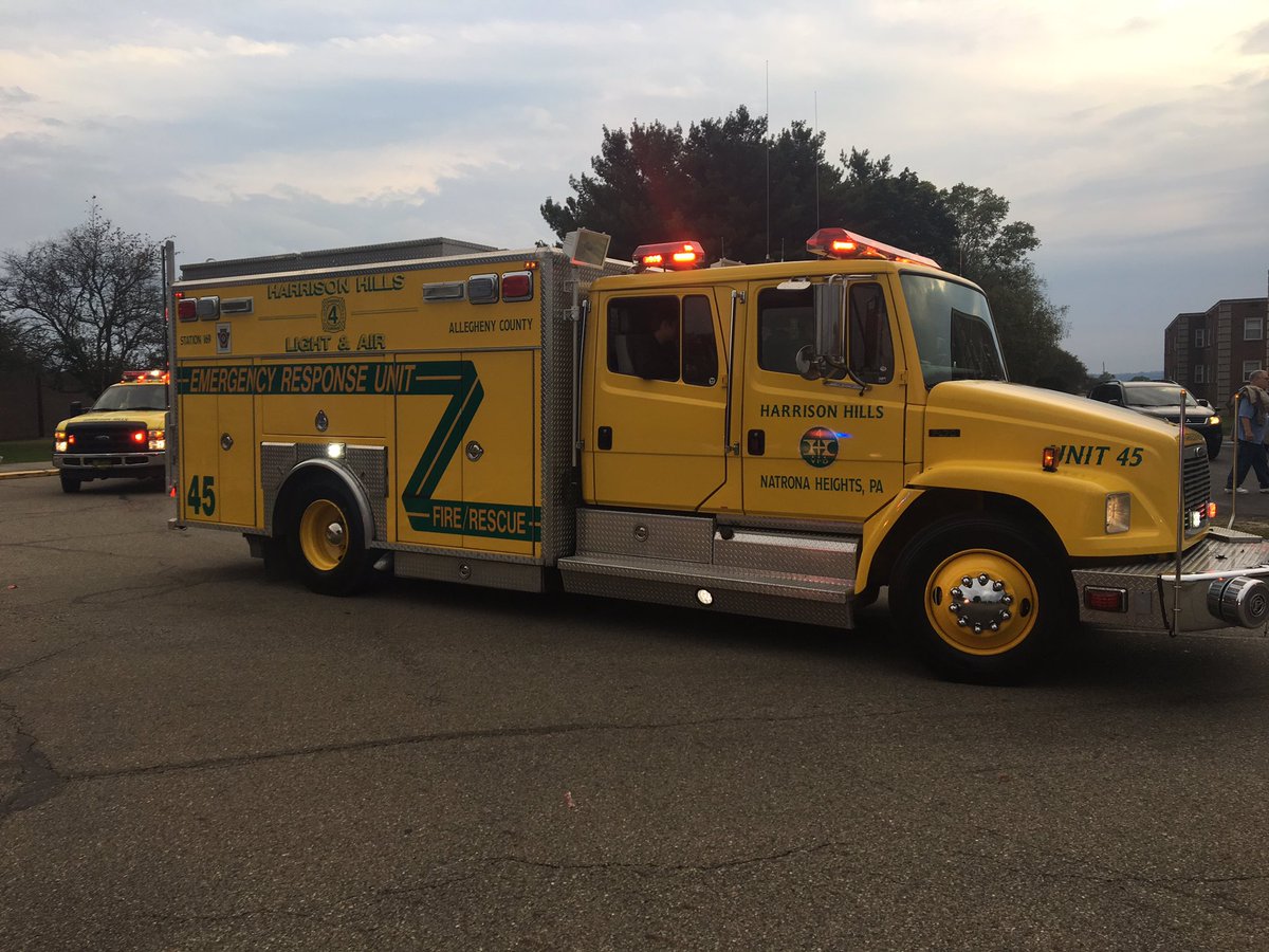 HighlandsRams's tweet photo. Can't have a parade without some emergency vehicles #Us #Now #Highlands https://t.co/cGbcgGxXTd