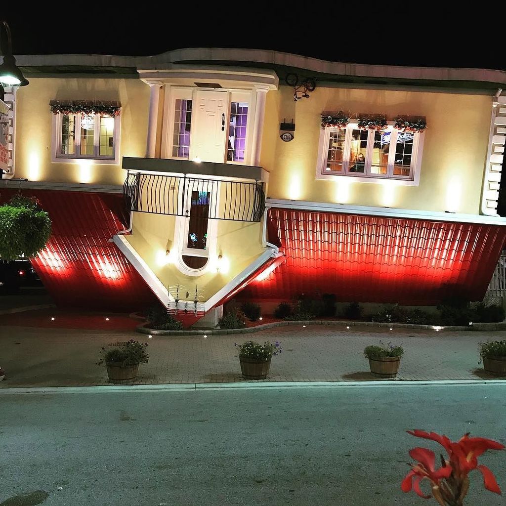 Story_of_Anna's tweet image. Sometimes you have to change perspective. #upsidedown #niagara #differentdesign #allaboutperspective ift.tt/2y8hmn5