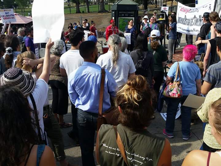 mahtowin1's tweet photo. Strong #SinkingColumbus rally & march in Boston today. Building solidarity as we demand that Boston recognize #IndigenousPeoplesDay https://t.co/Aa62mY3HVK