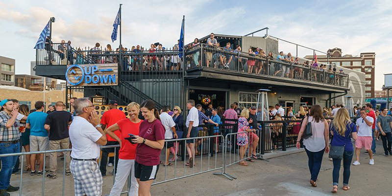 VisitKC's tweet photo. If autumn temps make this your favorite time of the year, schedule some patio time at these #KC spots: https://t.co/GW9xgv8sra #HowWeDoKC https://t.co/PQFikv17JG