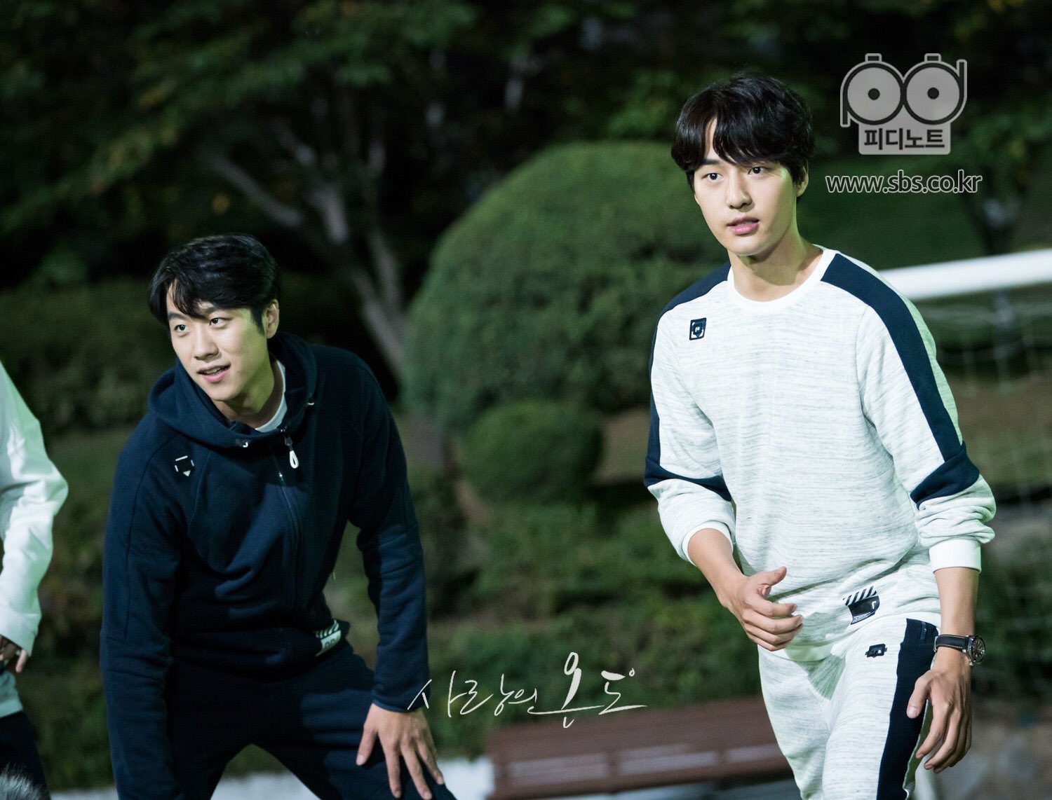 DLlNJ4RUMAAAWlb.jpg:large