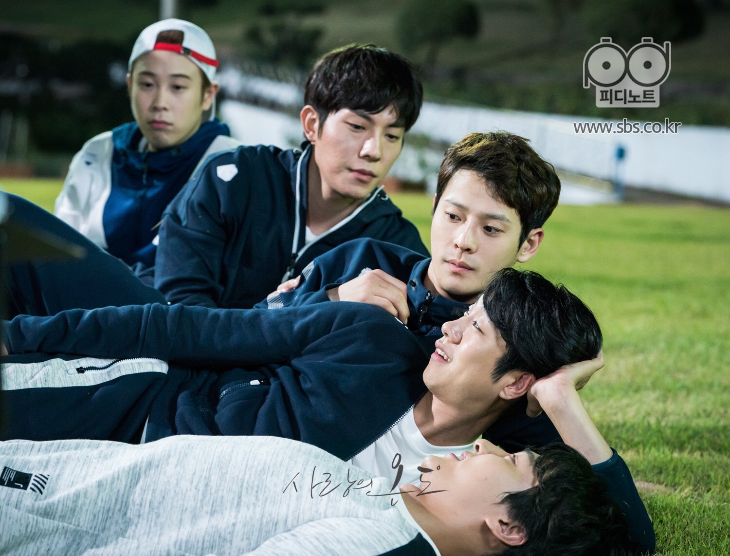 DLlOOdFVYAEuULD.jpg:large