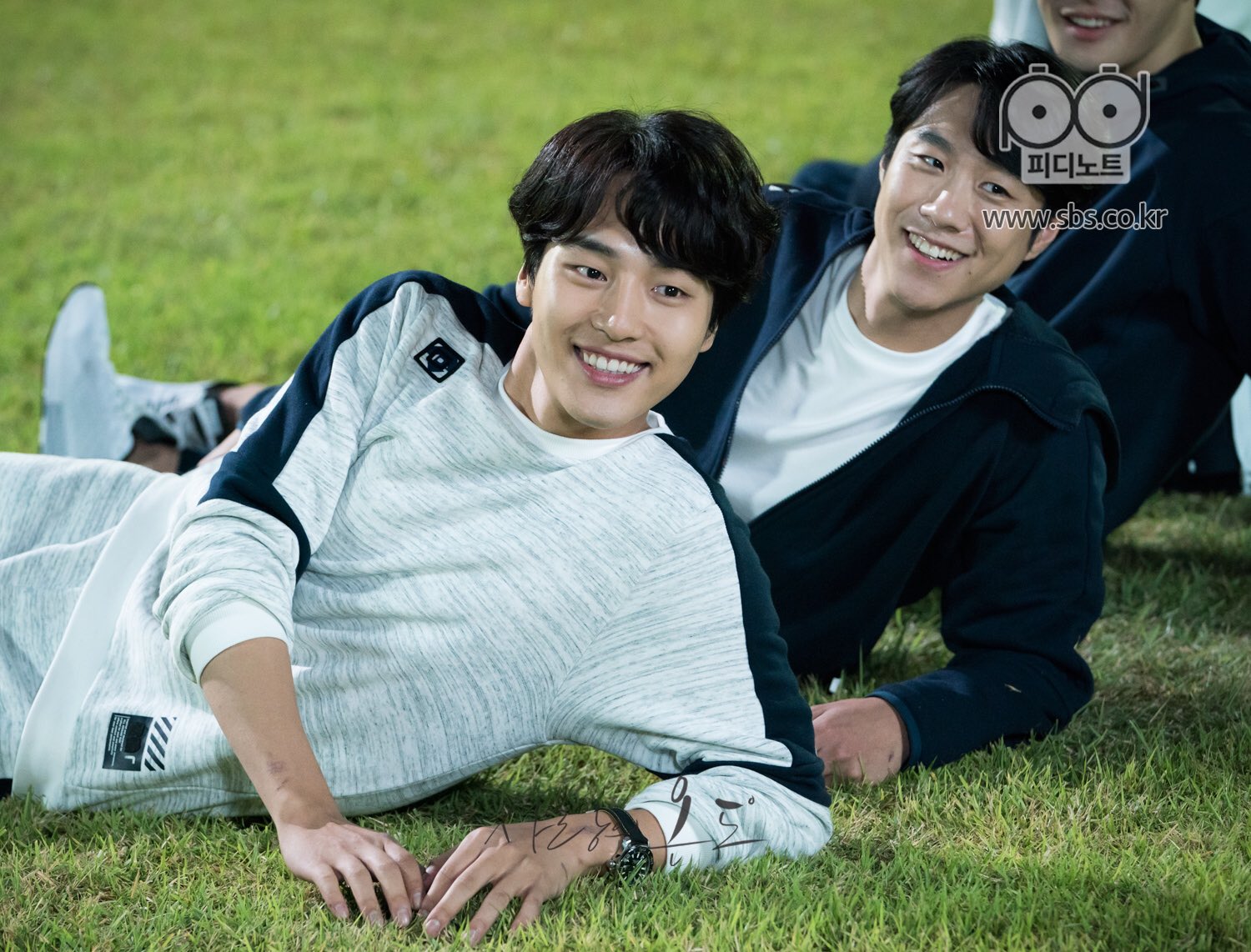 DLlPiWDU8AAqX5a.jpg:large