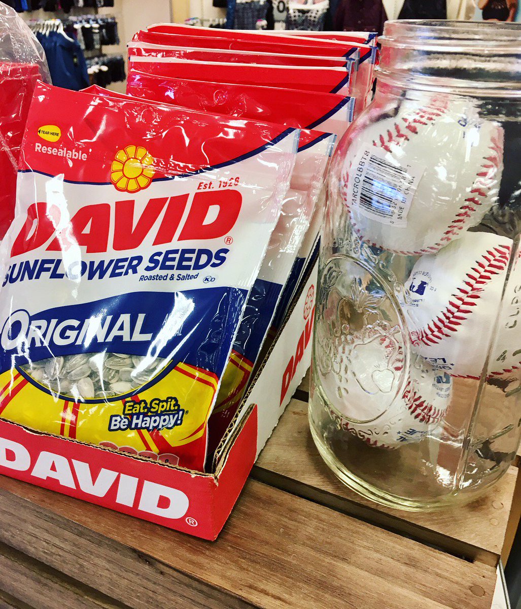 T2346vml's tweet photo. Light up your October with Indian's gear found only at Target⚾️ #T2346 #vmtl #clevelandindians @KColeman32 @OswaldDebbie https://t.co/I2zbmIOiAo