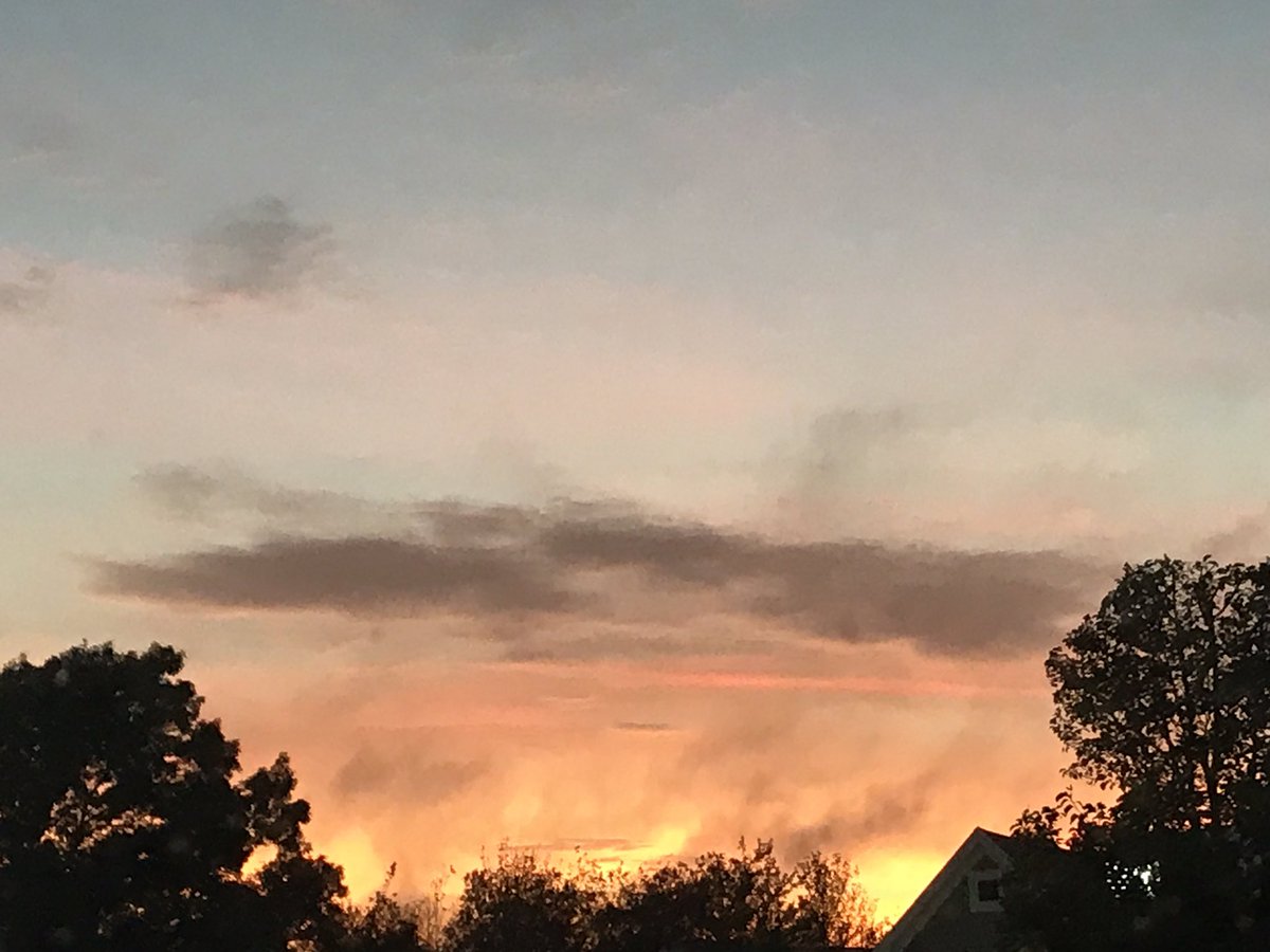 storefourRI's tweet photo. Just a reminder we will be closed Sunday for the holiday.... #nofilter #southcountyri #mysouthcountylife #401 #storefourri #store4style https://t.co/vtvGGW7FAD