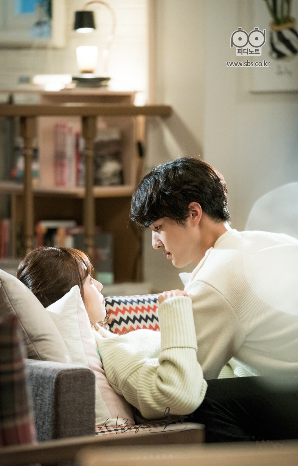 DLlTfbHVoAELlXU.jpg:large