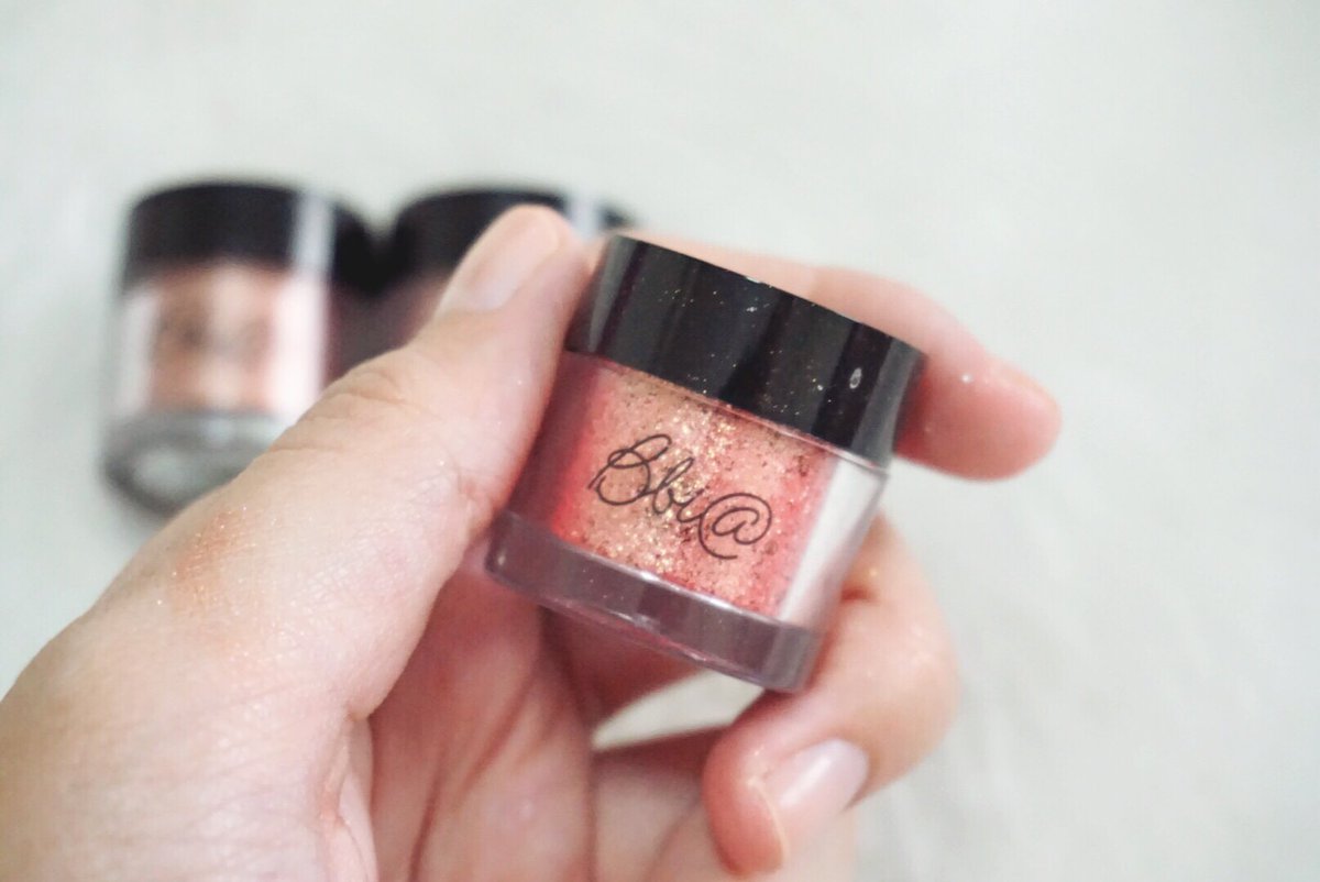 pameereview's tweet photo. เทียบสี Bbia pigment วิ้งตาแตก👀✨
4.ชมพูน้ำตาล 
9.ช��พูโรสโกลด์ 
16.ชมพูทอง (สีใหม่)
สวยทุกสีเลย #ไว้รีวิวห้ามขายของโว้ยย https://t.co/31YkxaS3zN