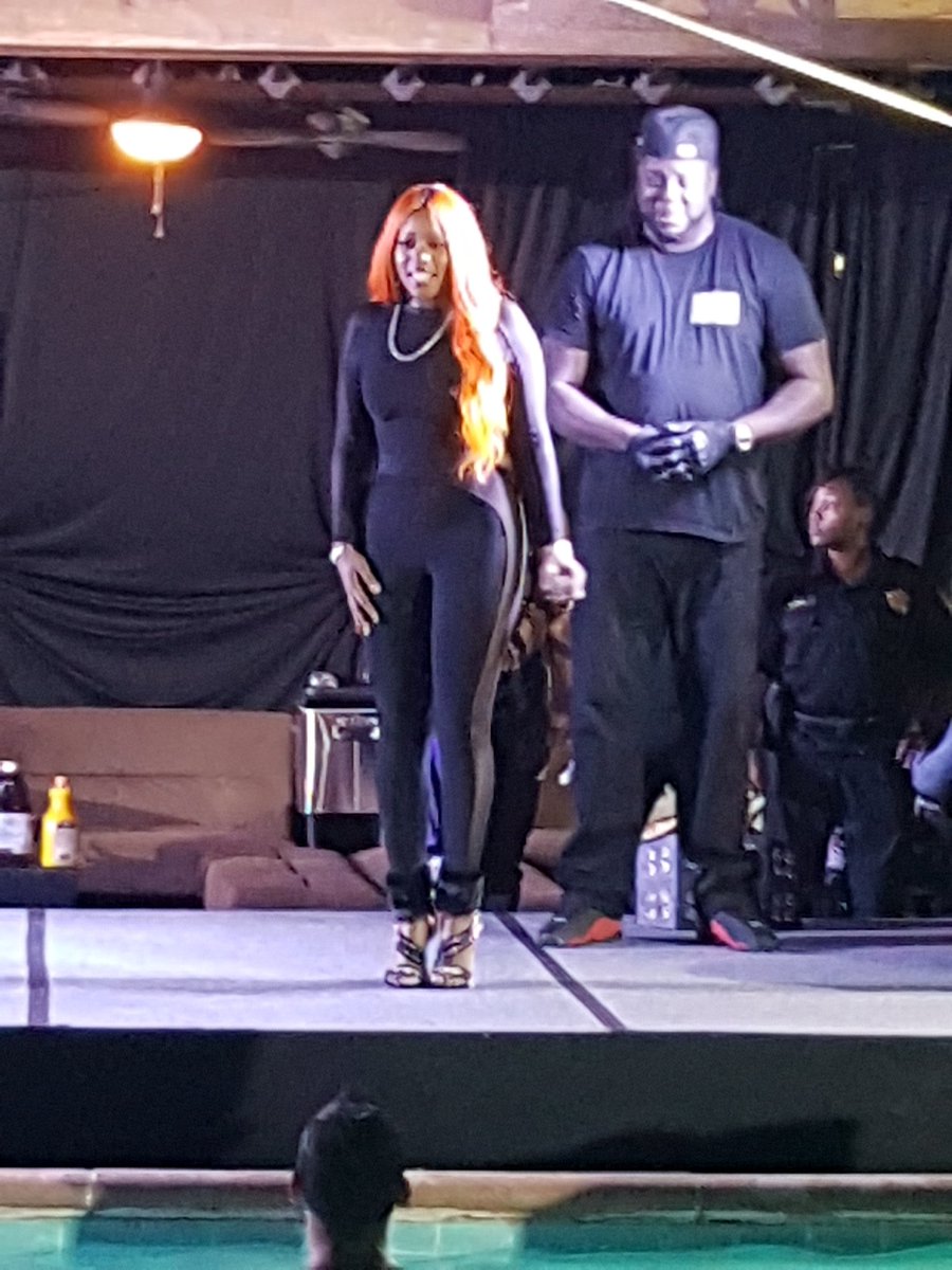 iAmPrynceB74's tweet photo. FINALLY glad to see my girl @RealRemyMa in dallas for @DSPride_dallas 2017 #Dallas #shether #Remyma #dallaspride #dallassouthernpride #lhhny https://t.co/0A3eg7kkMB