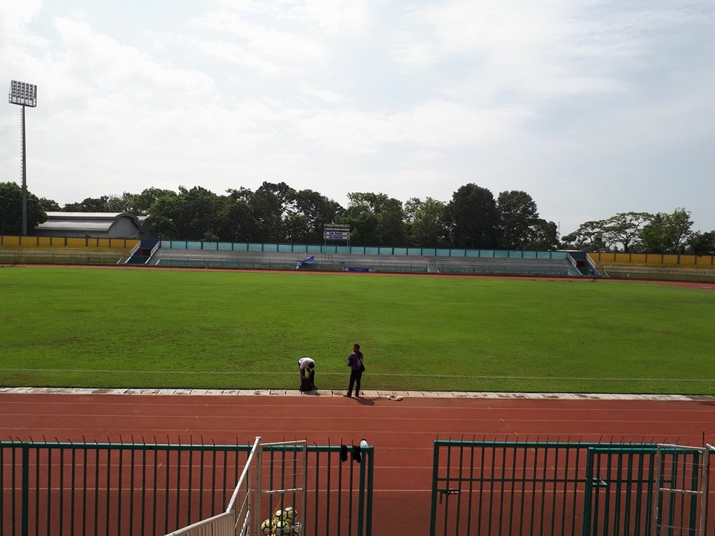Nih, kondisi Stadion Cilacap sekarang setelah disiram kemarin. Rasah do Crigis