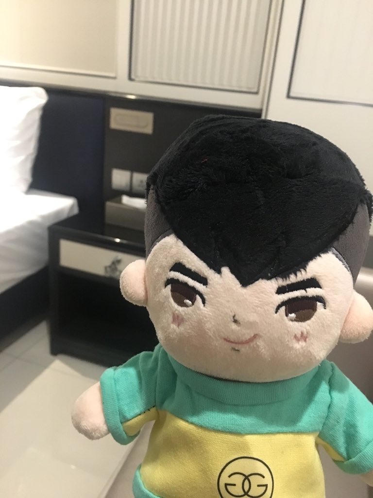 스밍수 1,400회에서 1,000회로 하향 조정합니다. 많은 분들의 참여 기다려용❣️❣️