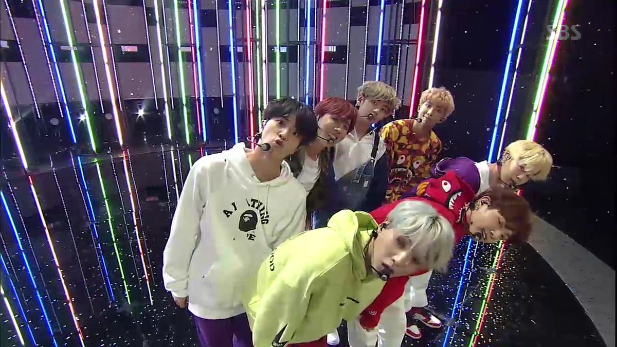 Бтс go go концерт. Bts go go. Bts go go. Bts go go. Bts фотосессия go go.