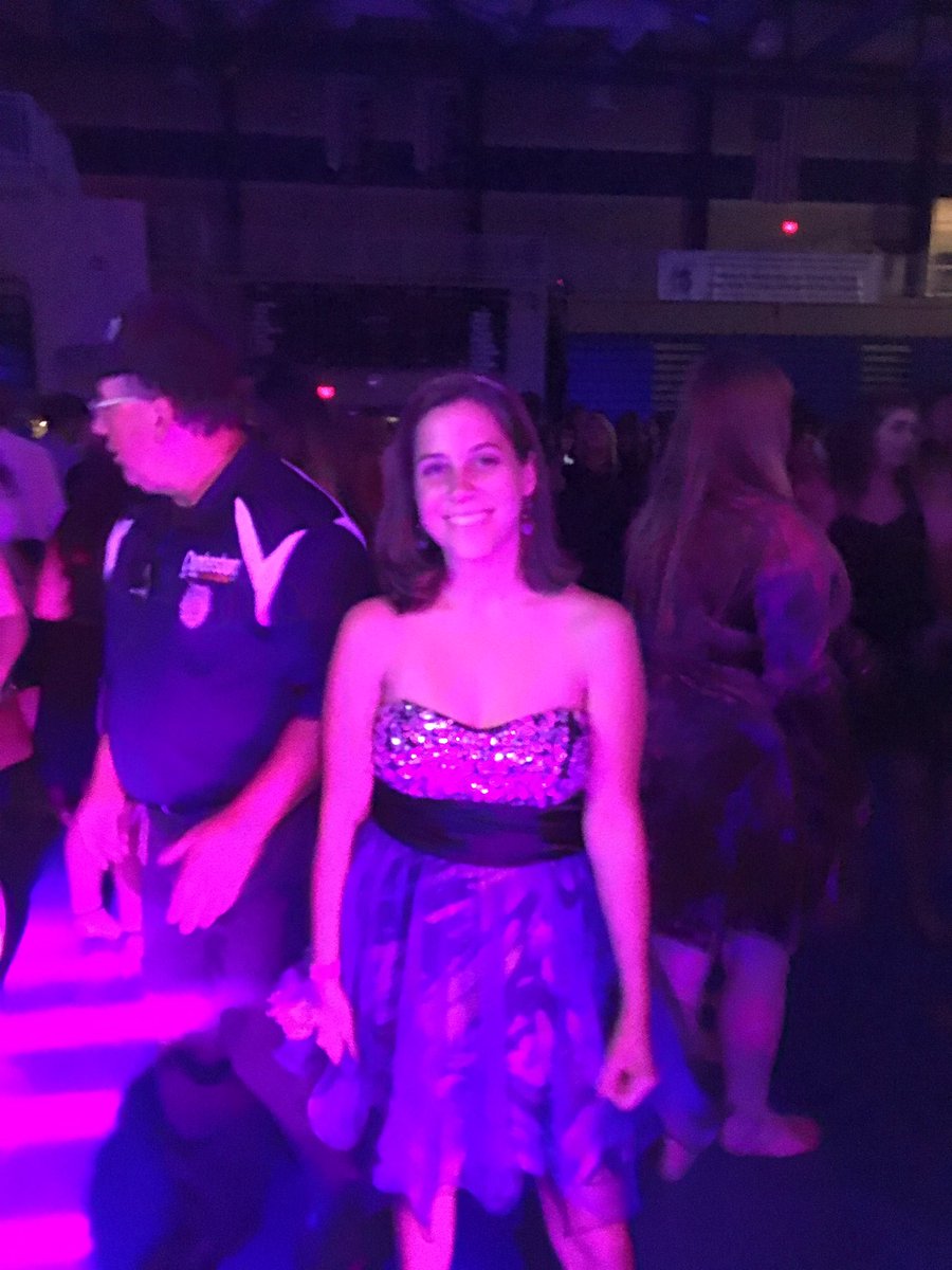 caycayjay's tweet photo. the last homecoming, felt like a dream. i'll miss this💕💜✨ https://t.co/0y0LPt2XOK