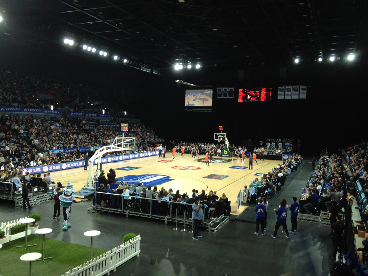 ParryPassu's tweet photo. @NZBreakers first game in a while and it's close so far!!! https://t.co/tRkNc1fdxa