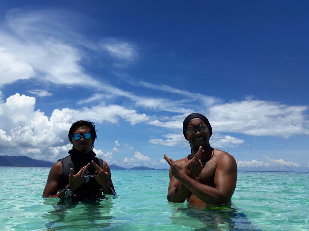 AdzeemZ's tweet photo. M.I.B ๐ฑ๐ฟ
#idivewithbadjim
#fattahamin
#ngokdiver
#nddivers
#divewiththelocals https://t.co/SfhJhHNfcl