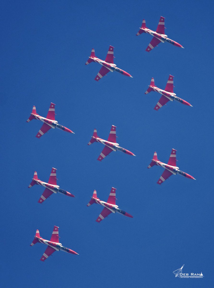 DDIndialive's tweet photo. #AFDay17  #FormationTeam is back to paint the Skies Red&amp;White, enthralling the audience with aweinspiring 09 Aircraft Display. https://t.co/kjQonJEAfD