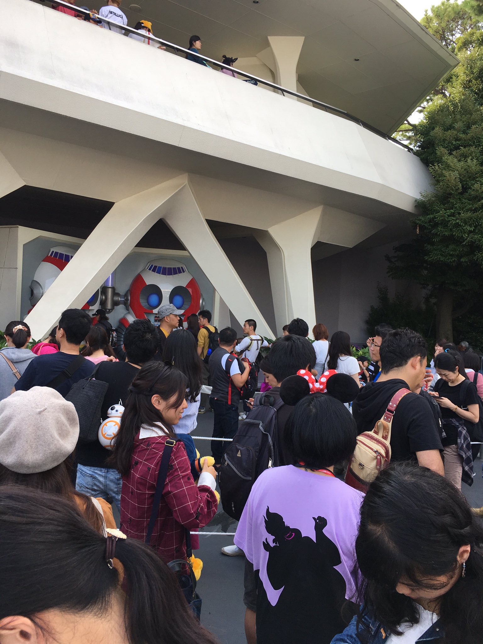 今日のディズニーはw入園制限 三連休 ハロウィンのせい Twitter
