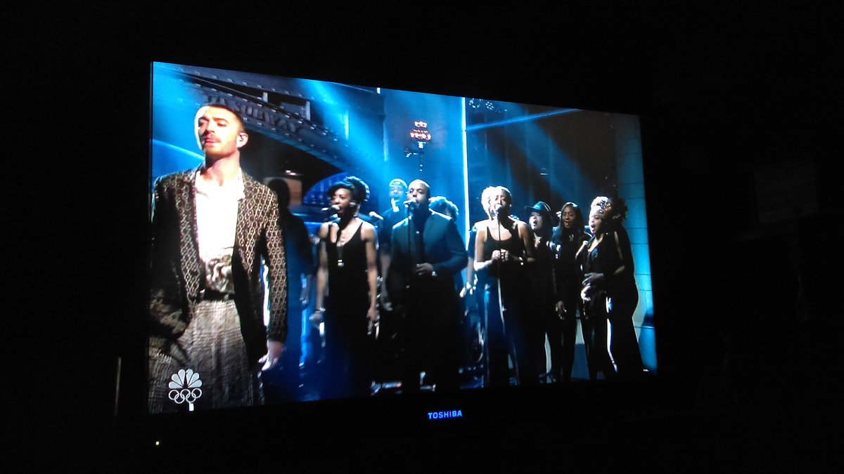 Melissaa_Flores's tweet photo. @samsmithworld I'm so proud of you❤
Can't wait to see you live! 😭💕
Love your outfit 👌
&& the choir was amazing 👏
#SamSmithOnSNL #SNL #Pray 🙏 https://t.co/AnodAZBehM
