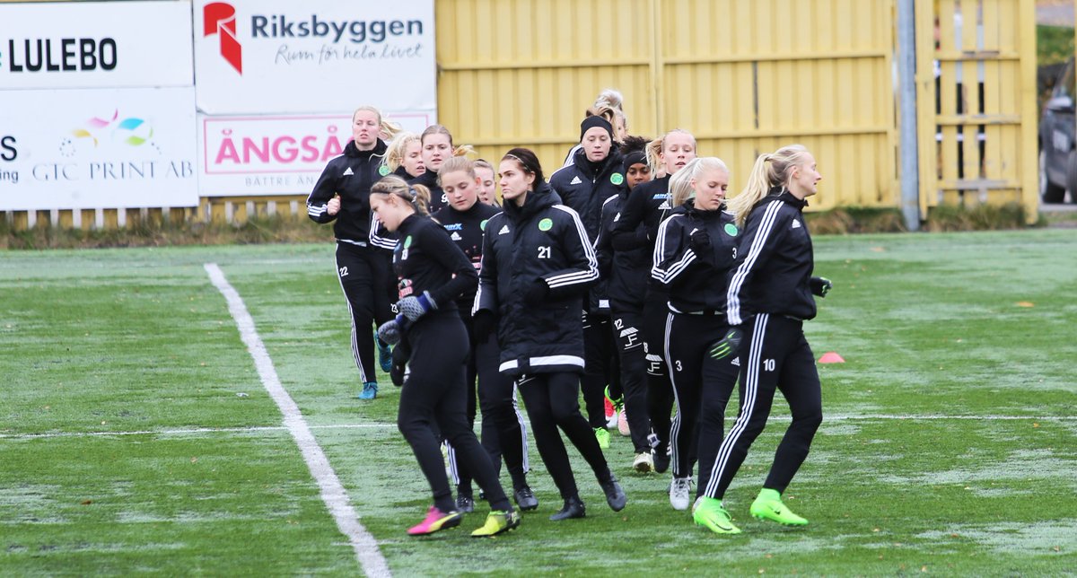 AxmanAxman's tweet image. Spänningen stiger. Ljusdal värmer på Tunavallen i Luleå. Följ kvaldramat live, men skynda - snart avspark! helahalsingland.se/gavleborg/ljus…