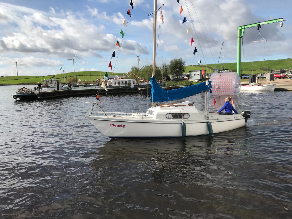 deHJC's tweet image. Het waterrad op het water en de slalom in volle gang. Kom gezellig nog even langs voor de laatste activiteiten van het 100 jaar festival!