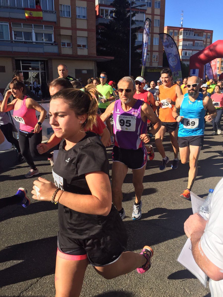 Más de 800 participantes han respaldado la #IVLeguaSolidaria por el #DCA que organiza #AsocCamino y #CHBenitoMenni, en #LasDelicias 🏃🏻🏃🏽‍♀️