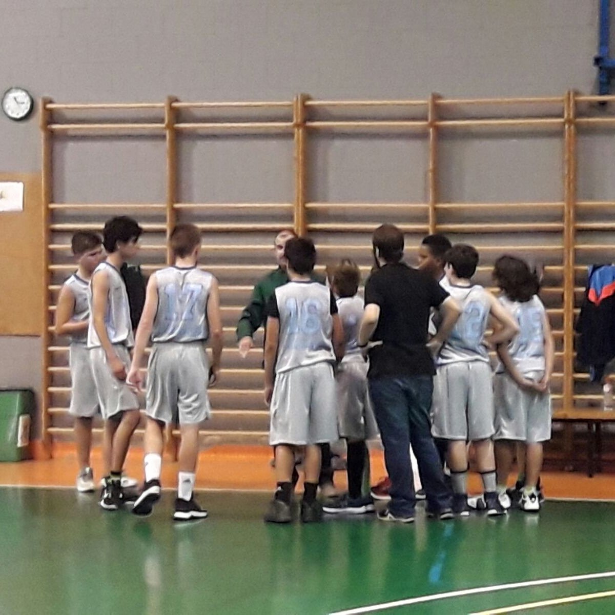 LaVegana1932's tweet photo. Infantil @ad_amide La Vegana ... #empezamoslaliga #orgullodepertenencia🐙🏀 #goamide #lavegana1932 #basketball #deportebase https://t.co/oVlJsgJ5sp
