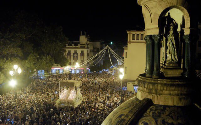 Prometo que volveré, Triana.
Sólo una semana.
... ya coronada.

Foto: vía grupos whatsapp