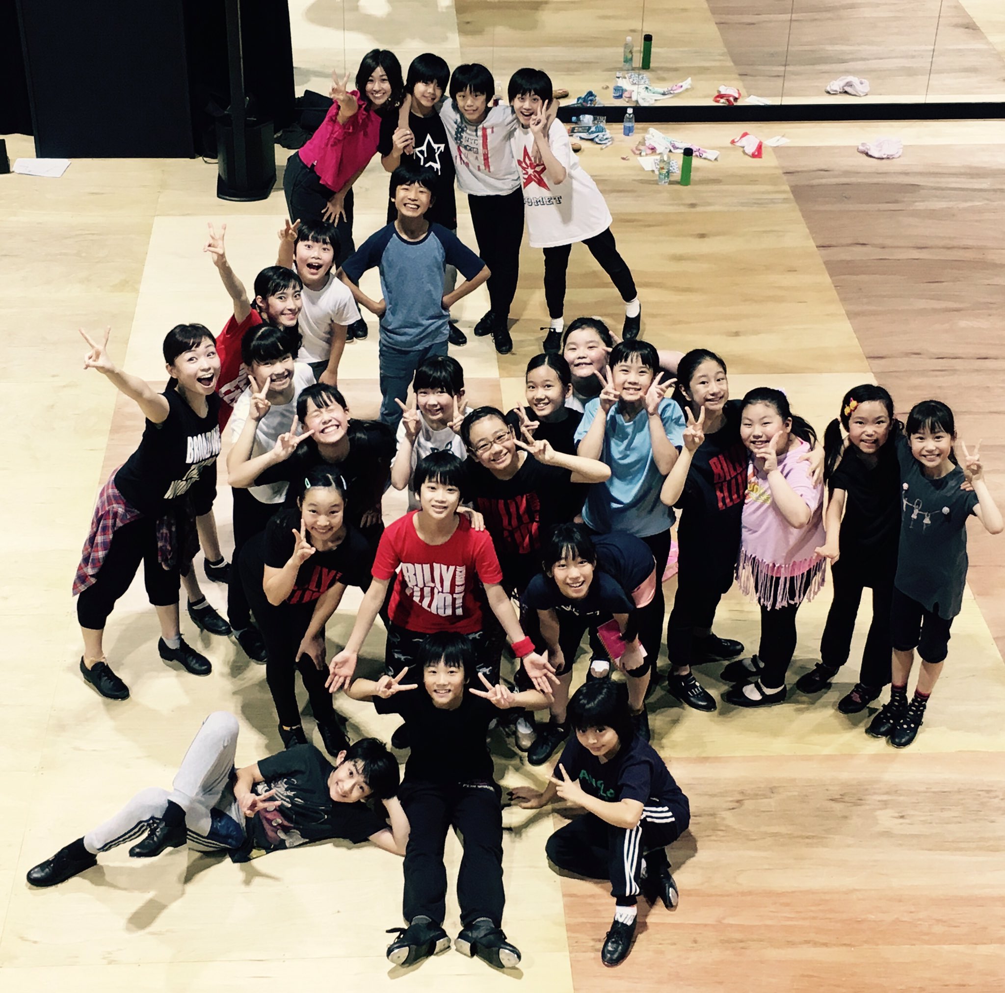 ミュージカル ビリー エリオット 大阪公演に向けて 東京で最後の合同レッスン 初日前のあの気持ちを思い出しながら Nana先生に細かな所までチェックしてもらいました 最後まで 皆の心を一つにして ビリーエリオット をお届けします Joc 個性