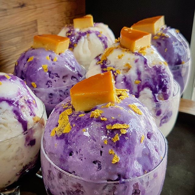 whattoeatph's tweet photo. One of the Filipino Classics that we keep coming back for more, Kuya J's refreshing Halo-Halo. #whattoeatph https://t.co/JM0jdVUN2Y