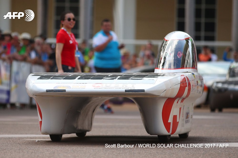 AFP's tweet photo. Solar cars begin 3,000-kilometre (1,860-mile) epic race across the desert heart of Australia https://t.co/yAfsk3eYYo https://t.co/f7twDRXitN
