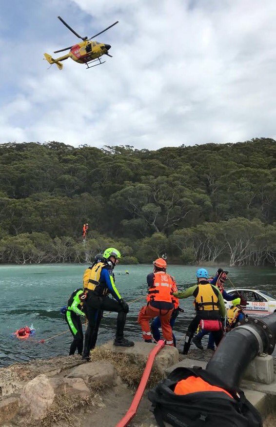 Kingy2758's tweet photo. So good seeing @NSWRFS, @NSWSES, @FRNSW, @nswpolice rescue squad and VRA working together #buildingoperationalcapability in flood rescue. https://t.co/Ox3k7LmLEI