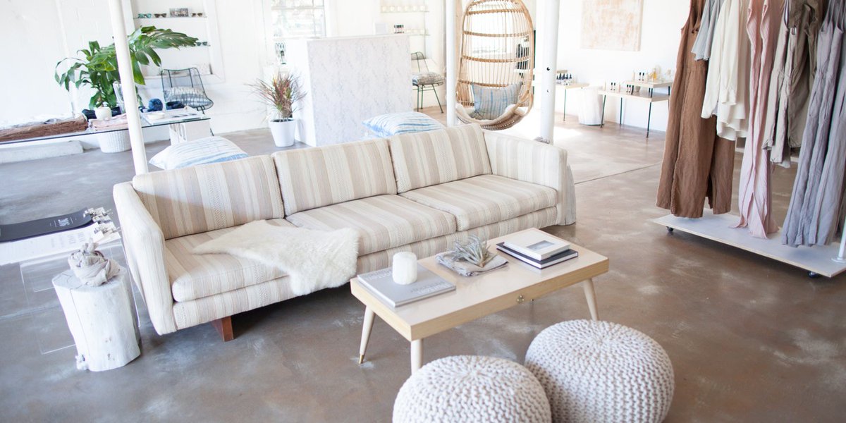 wgsn's tweet image. 10 Stores You Must Visit While In #Austin, from #blackmailboutique to @PRIZEAustin bit.ly/2y4yLLw#