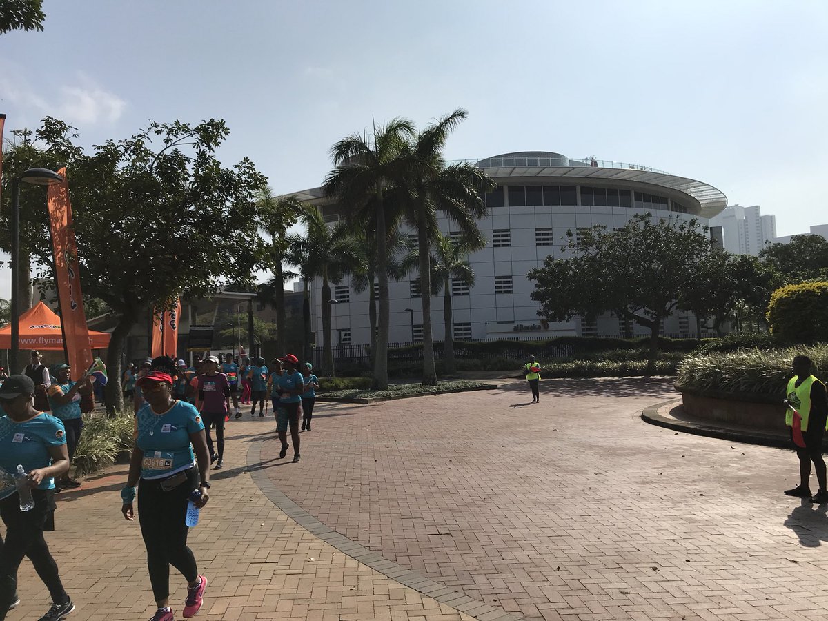 schohan's tweet photo. Great start on a Sunday morning for a 10K CITYSURFRUN route Kingsmead office park &amp; Albaraka Bank @AlbarakaSA @Durban10k #D10Krun #RunThe031 https://t.co/OB3YVn1ccp