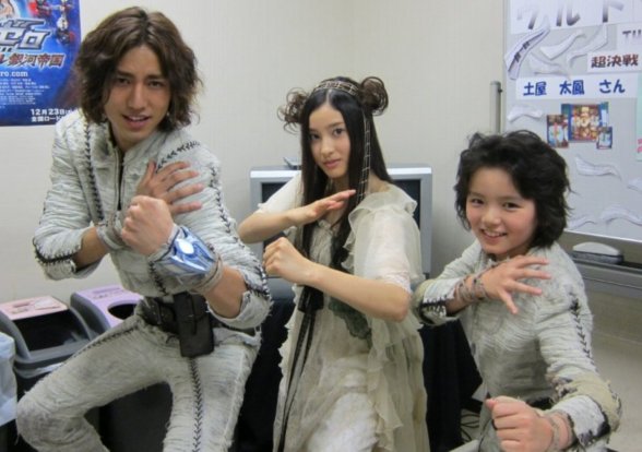 しろまゆ 大怪店 様の 白虎展 4 14 4 24出展 ウルトラマンジード 濱田 龍臣くんは ベリアル銀河帝国 でナオ役を演じて その後に ゴーカイジャーvsギャバン でレッドの幼少期を演じたときに 次にライダーに出演すれば日本三大特撮制覇だ しろまゆ 大怪店 様の 白虎展 4 14 4 24出展 ウルトラマンジード 濱田 龍臣くんは ベリアル銀河帝国 でナオ役を演じて その後に ゴーカイジャーvsギャバン でレッドの幼少期を演じたときに 次にライダーに出演すれば日本三大特撮制覇だ