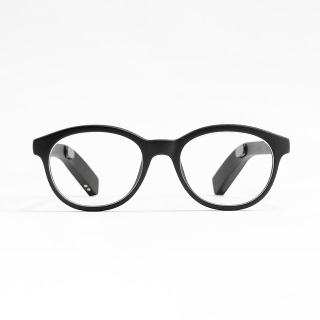 FashNerd's tweet image. FashNerd | @VueGlasses, Definitely More Than Meets The Eye 10ng.co/VUEglasses #Wearables #Startup #SmartGlasses #FashionTech