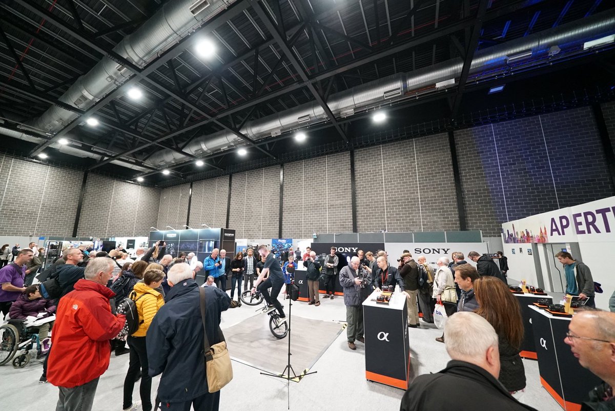 markbaberphoto's tweet photo. Incredibly busy 1st day in #Liverpool yesterday @WilkiCameras #DigitalSplash17 Final day with @Robjpugh @SonyUK stand with @MattiHemmings https://t.co/05U9DXztY5