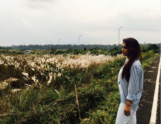 Calcutta_Times's tweet photo. .@mimichakraborty is taking a much-needed break from her busy schedule at Lataguri. https://t.co/vCTmTDijp9