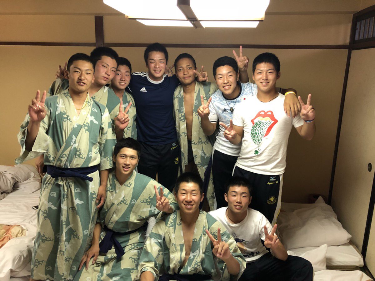 mitsu__0407's tweet photo. 昨日で高校野球とお別れしました
神宮 選抜 選手権 国体と四大大会に全て
出場出来たことは良い経験になりました
これからもたくさん思い出作ろう🤡 https://t.co/D53ydKlTTg