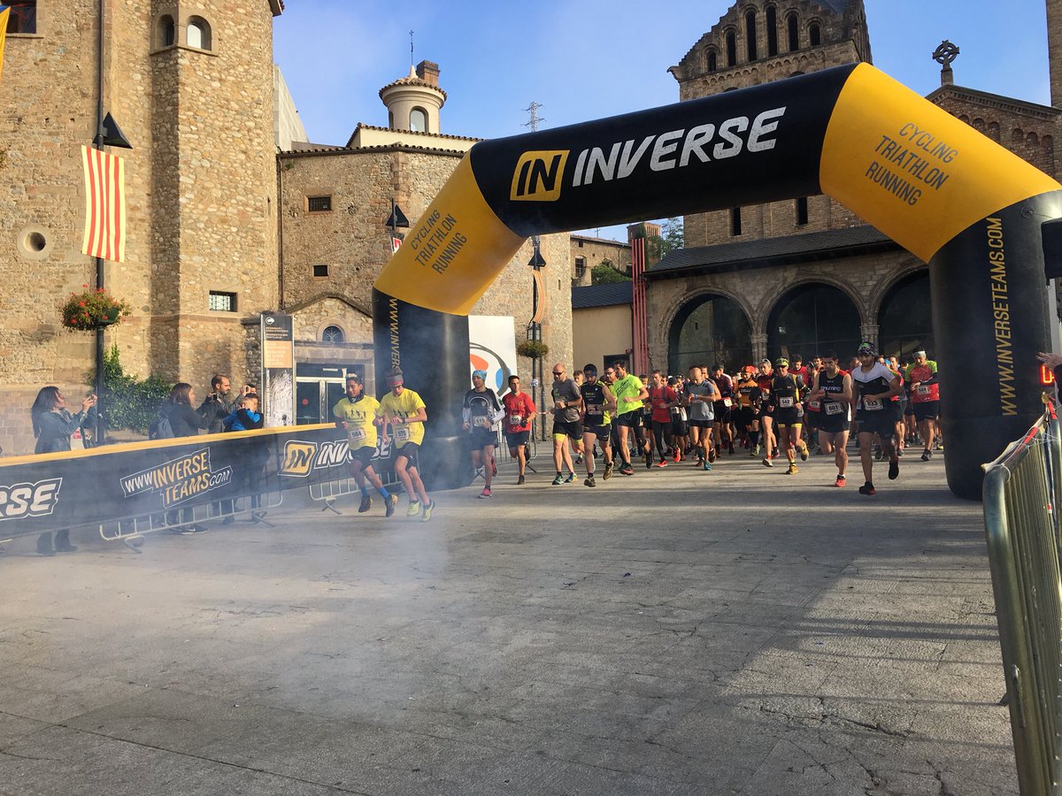 MiquelRoviraC's tweet photo. A la sortida de la Trail @EsportsTCA @terradecomtes #Ripoll https://t.co/4xscTuKuUg