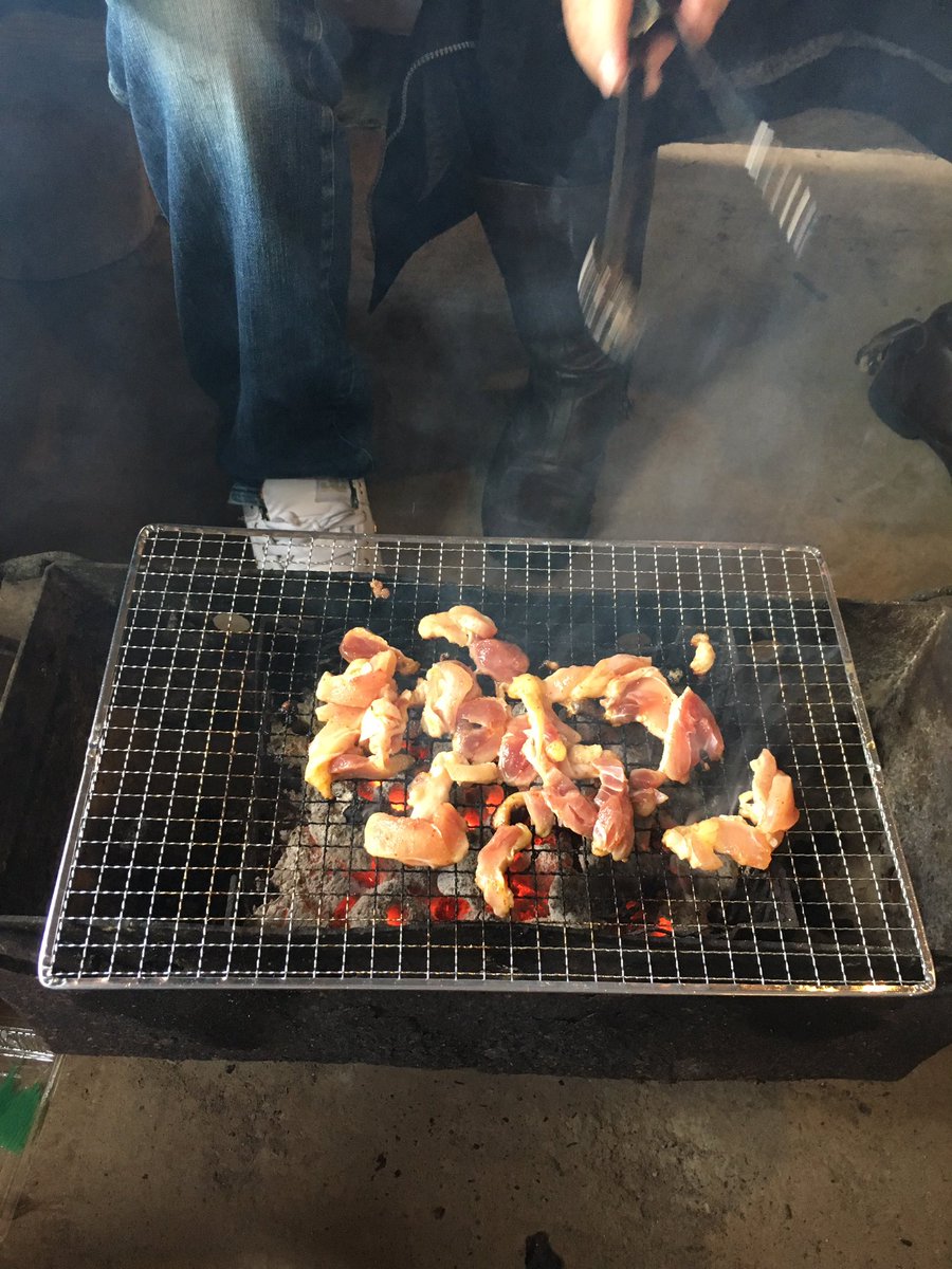 30BR0912's tweet photo. 追悼ツーお疲れ様でした❗️
地鶏美味かったし最高⤴⤴⤴⤴⤴⤴ https://t.co/nIWmXyUDUi